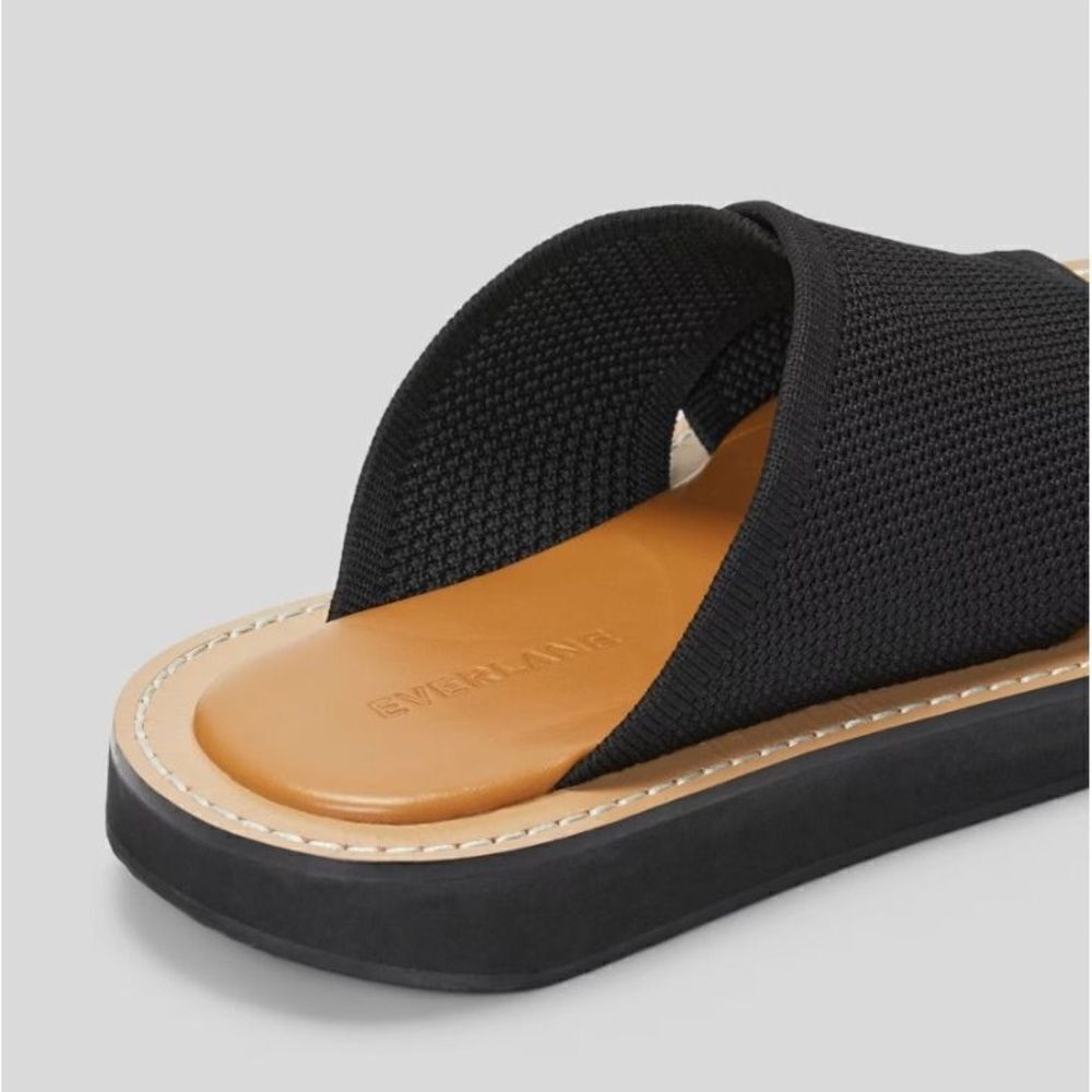 Everlane Black and Tan Sandals - Picture 6 of 8